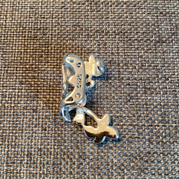 Ear Cuff: Sterling Silver - Picture 3 of 3